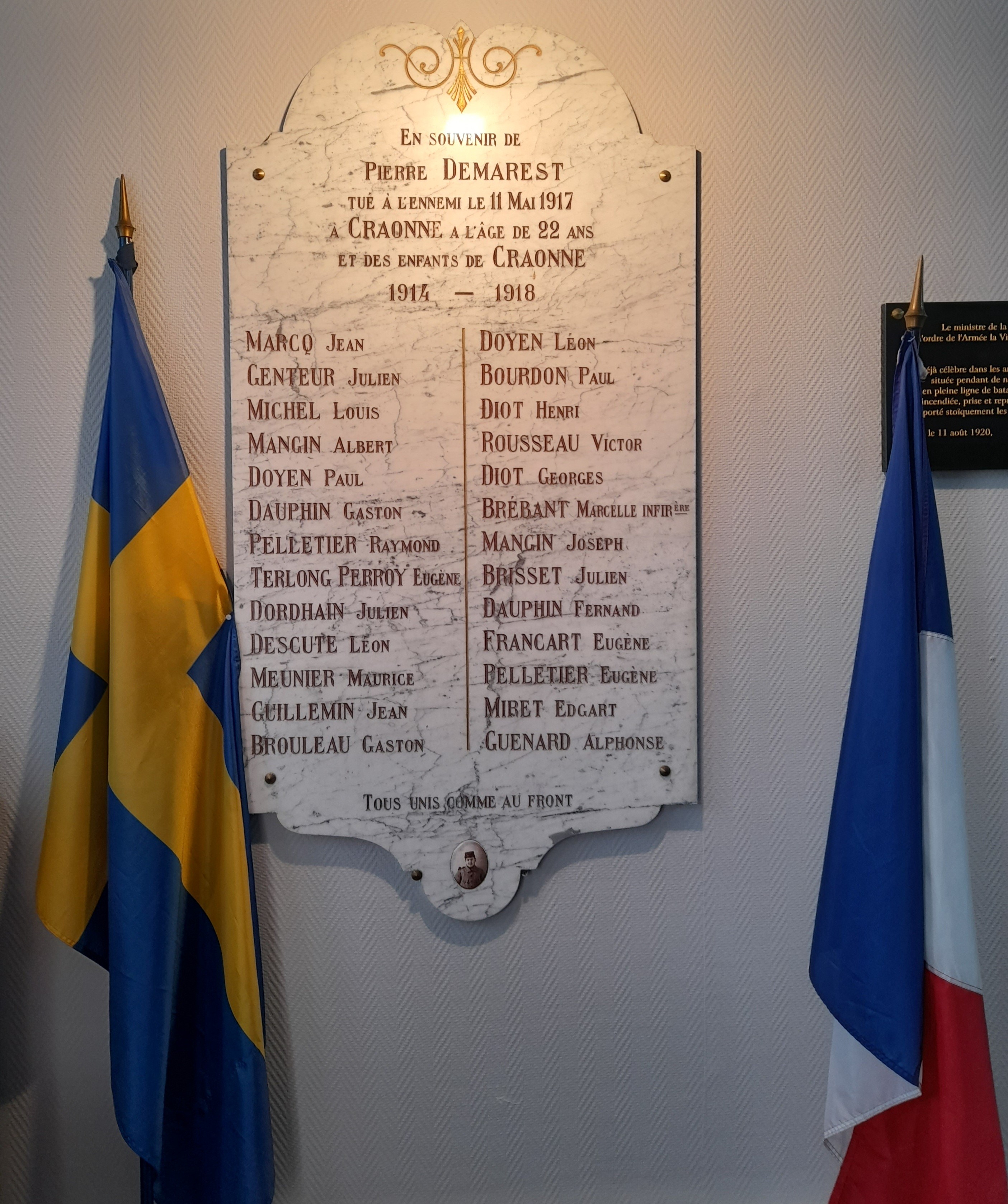 Plaque commémorative de la mairie de Craonne (Aisne)