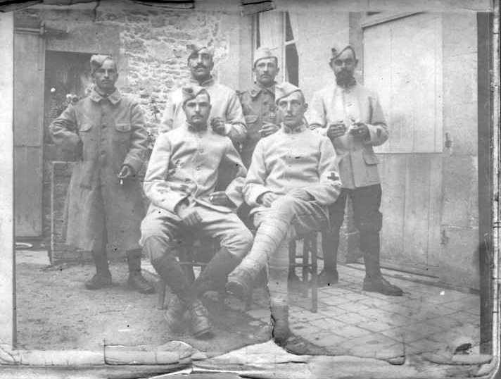 Pierre Marcombe et quelques camarades début 1915