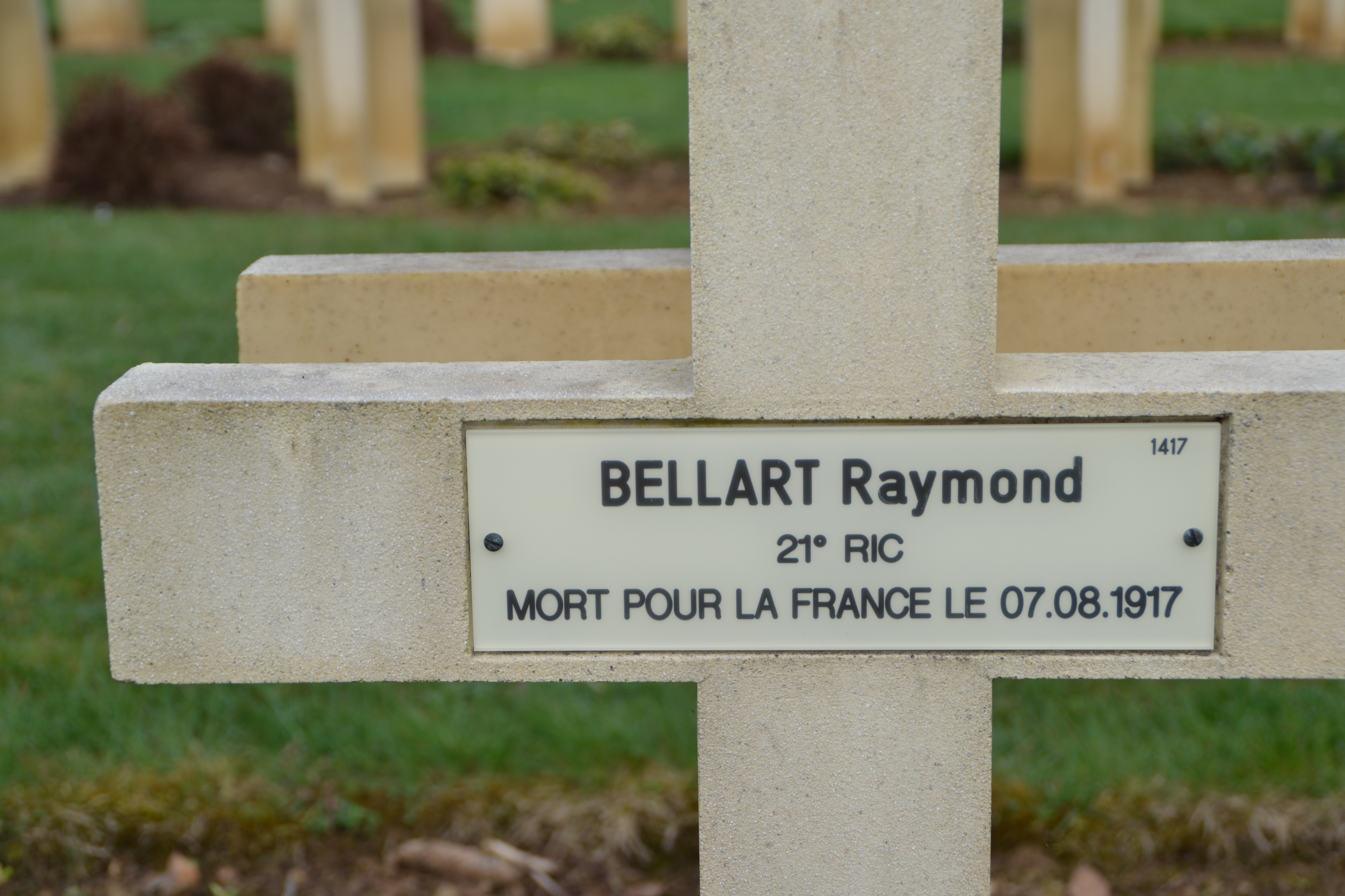 Bellart Raymond  cimetière de Cerny en Laonnois 16/04/2013