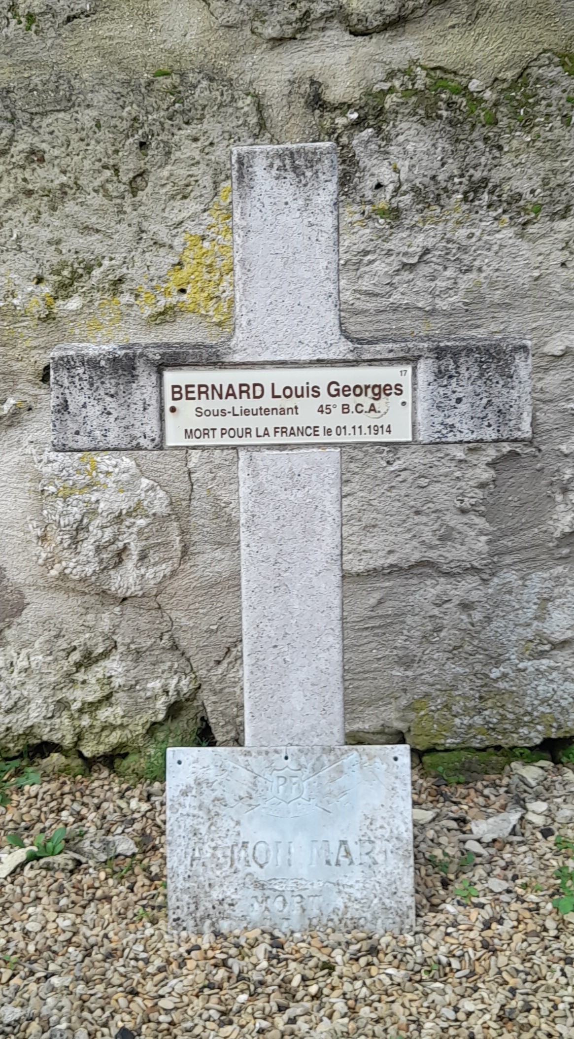 Bernard Louis Georges sépulture à Bucy-le-Long Sainte Marguerite (02)