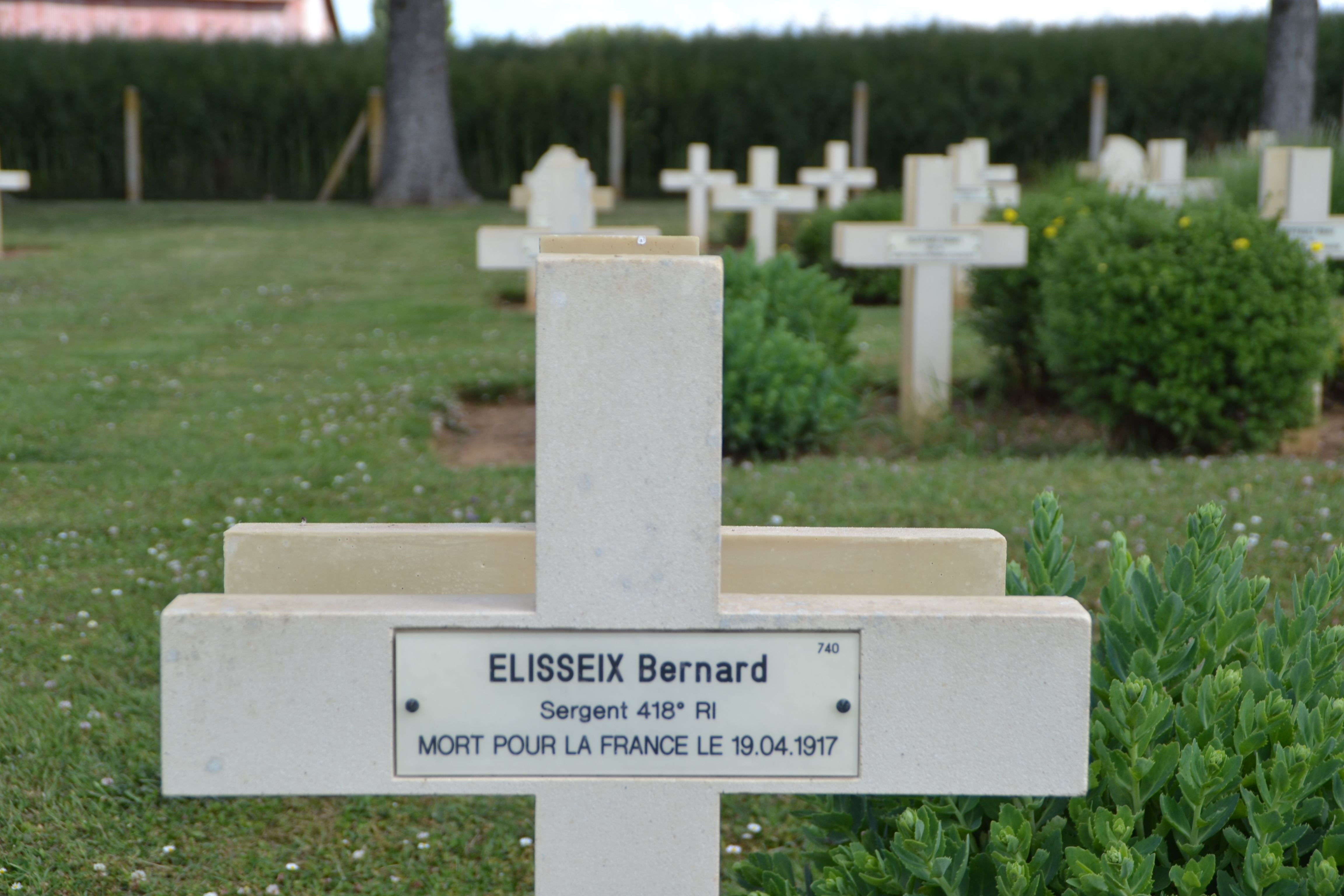 Elisseix Bernard sépulture à Cerny-en-Laonnois (Aisne)