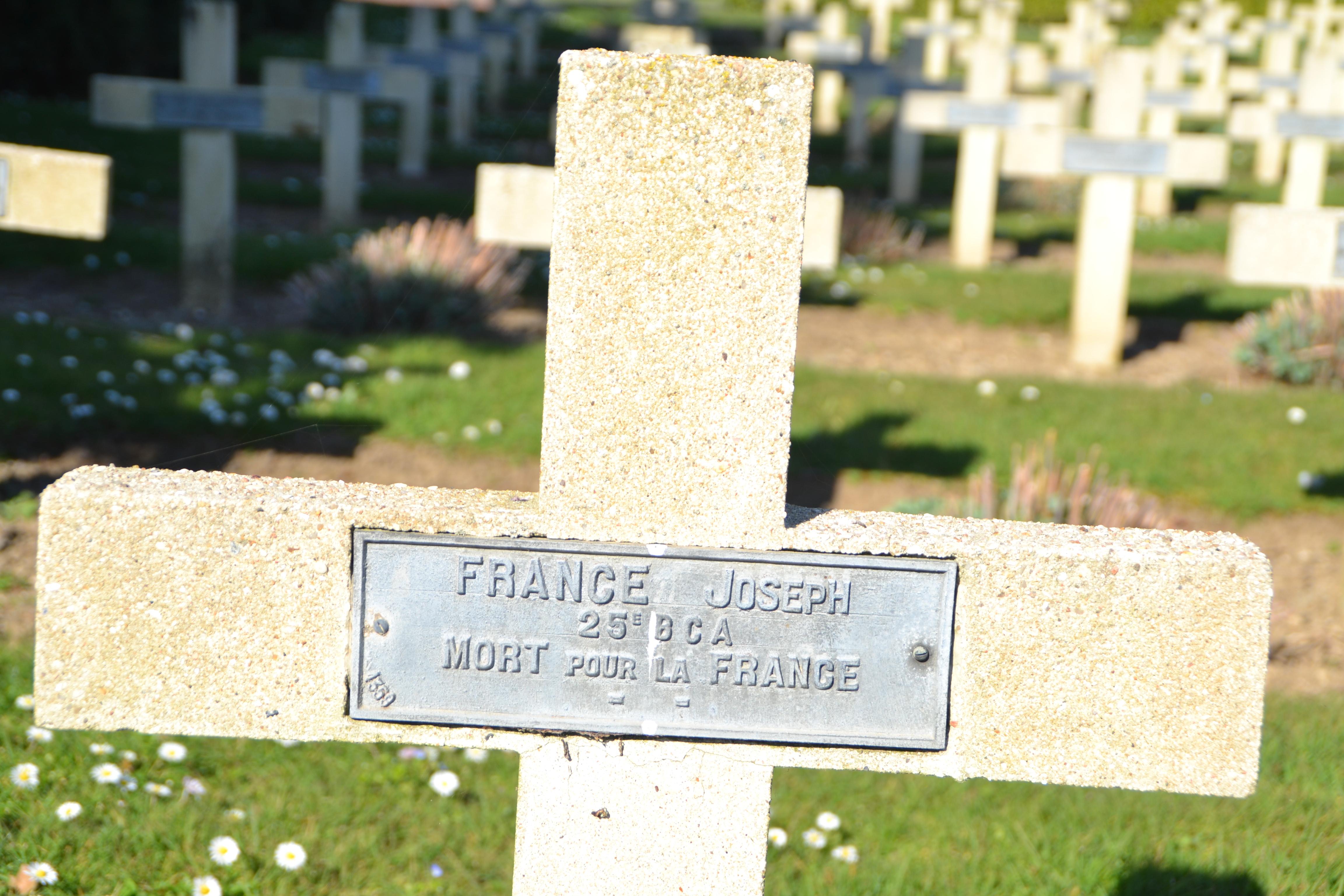 France Joseph Pierre Paulin sépulture à Vailly sur Aisne