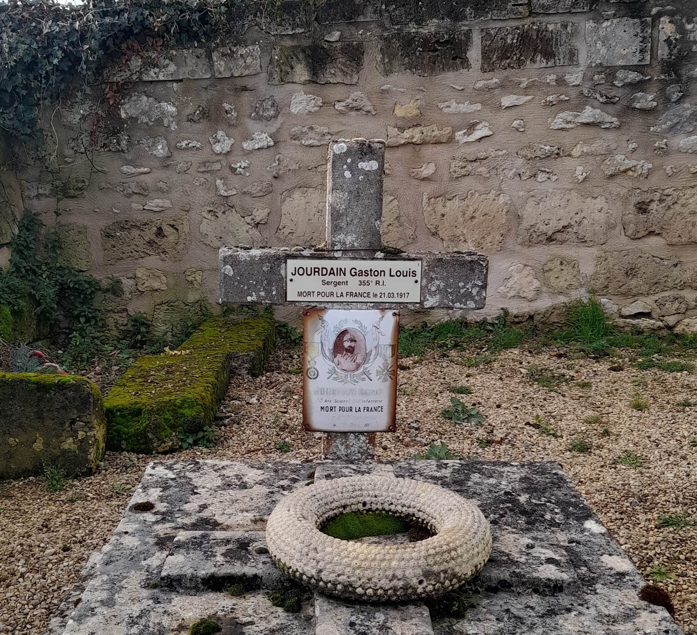 Jourdain Gaston Louis Etienne sépulture à Bucy-le-Long Saint Marguerite (Aisne) 