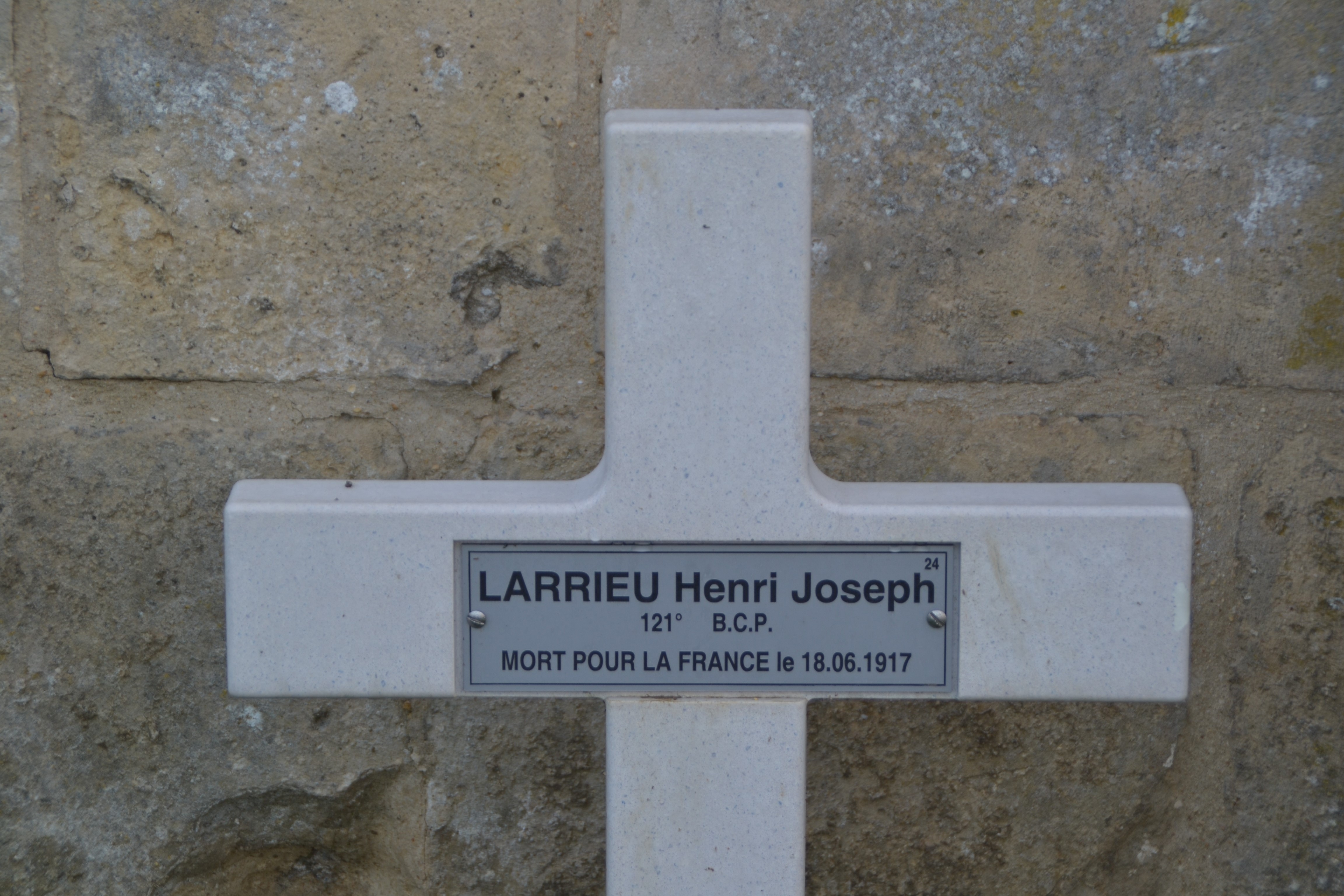 Larrieu Henri Joseph sépulture à Vénizel (Aisne) 