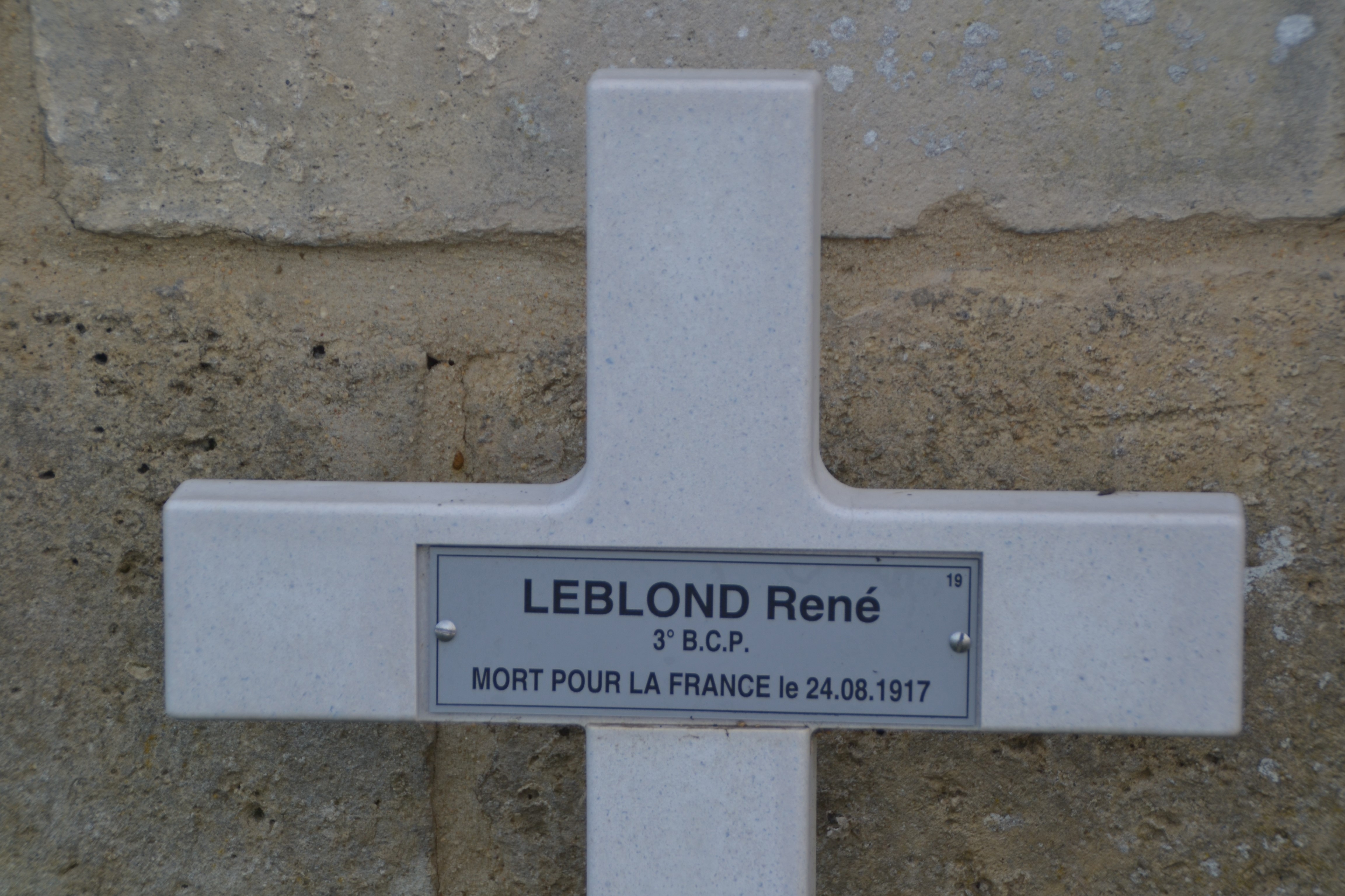 Leblond René sépulture à Vénizel (Aisne)