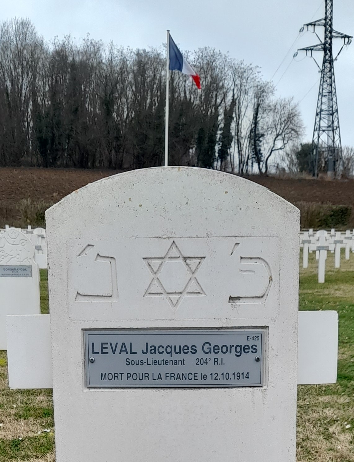 Leval Jacques Georges sépulture à Crouy (02)