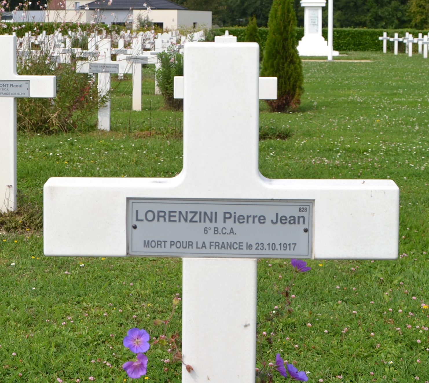 Lorenzini Pierre Jean sépulture à Vailly (Aisne)