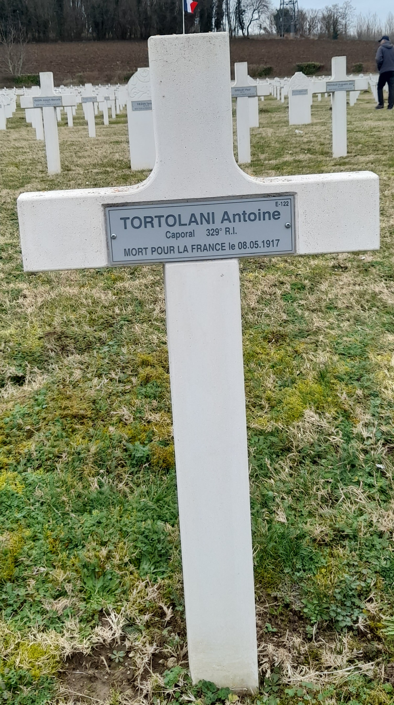 Tortolani Antoine sépulture à Crouy (02)
