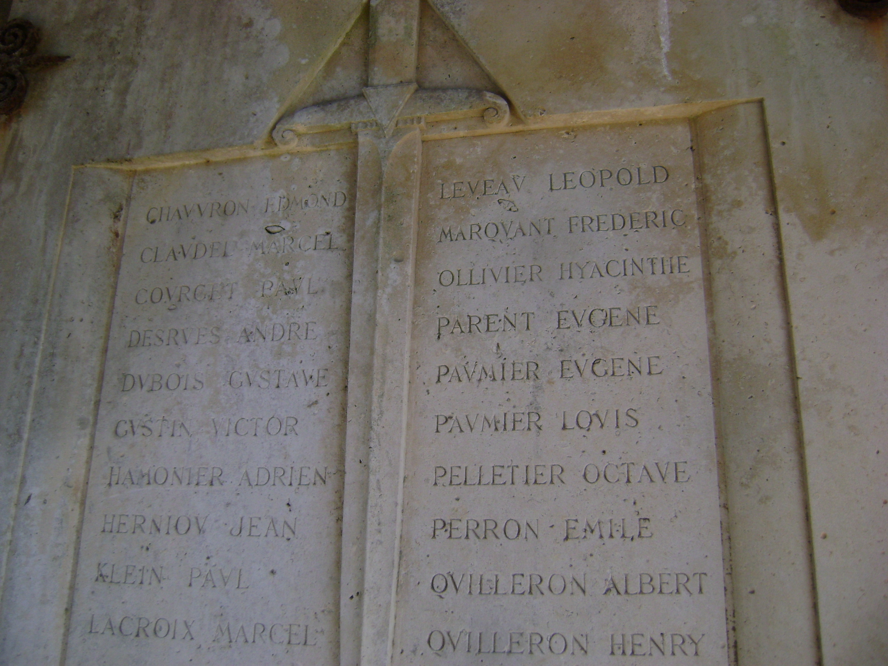Mémorial à l'abbaye Vaux de Cernay