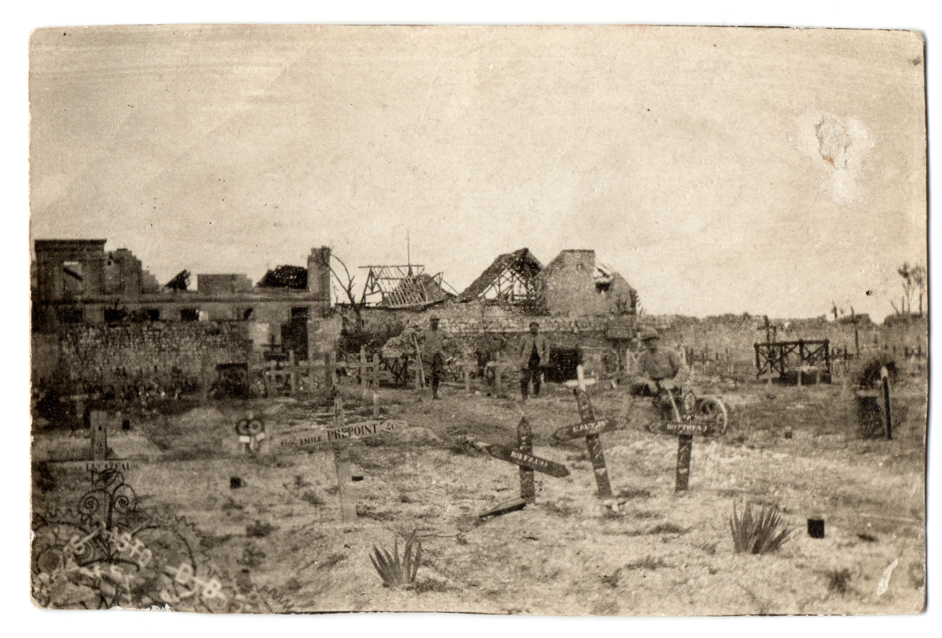 Cimetière de la ferme de la Pêcherie 1917