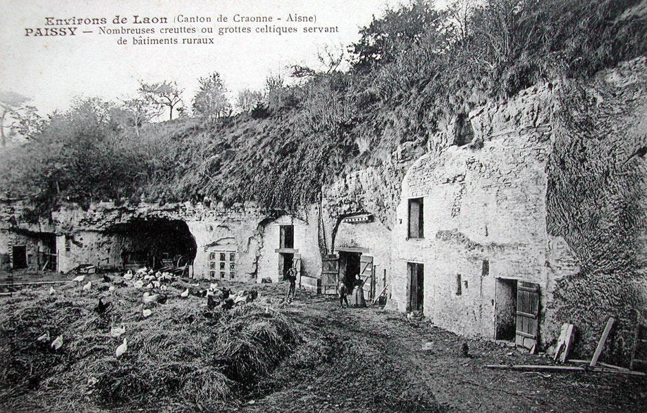 Paissy, une ferme dans les creutes, vers 1910