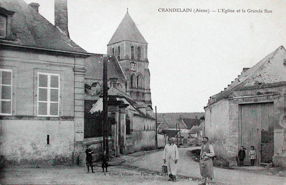 Crandelain, l'église et la grande rue vers 1908