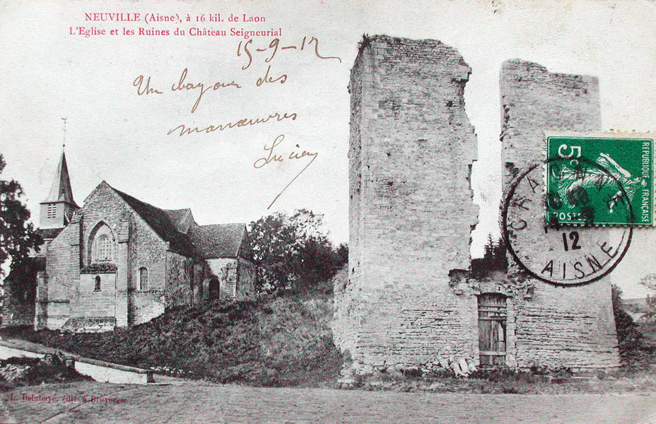 Neuville, l'église et les ruines du château vers 1912