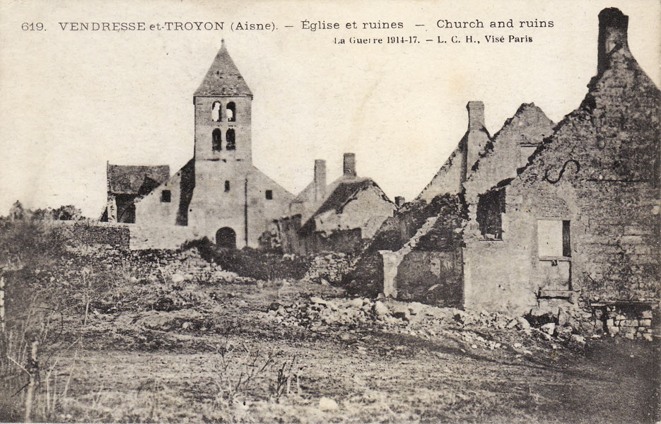 Ruines de l'église et du village de Vendresse