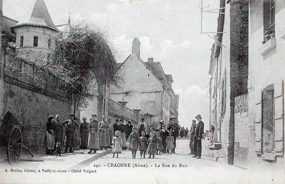 Vieux Craonne, la rue du Buis, vers 1907