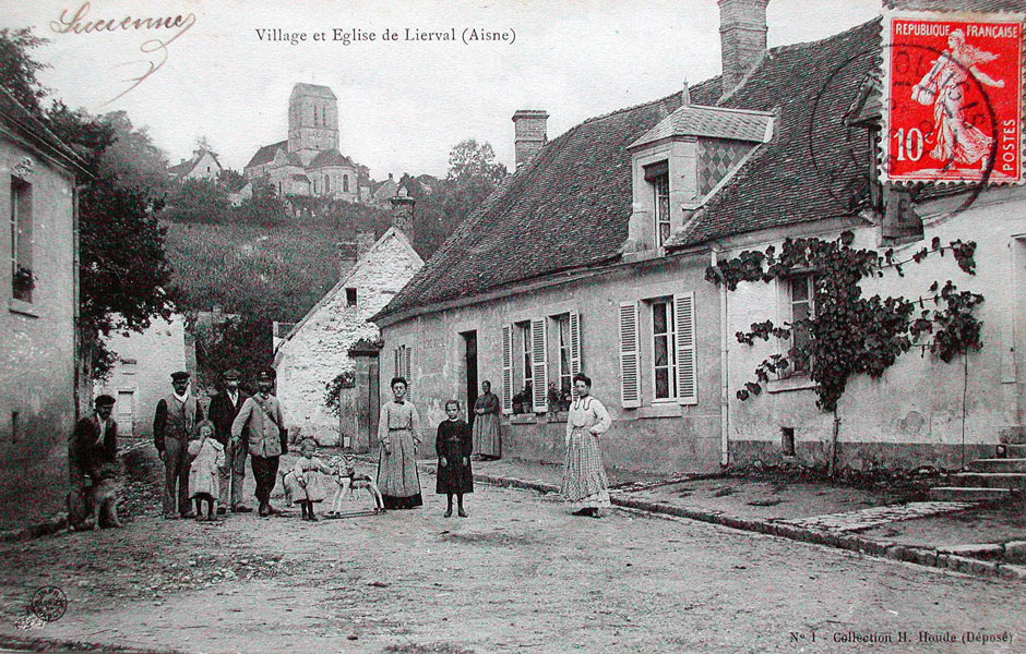 Lierval, le village et l'église vers 1906