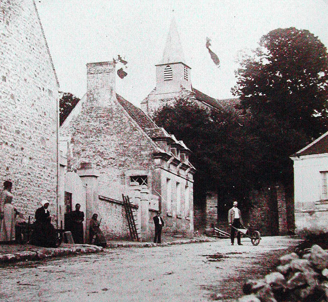Neuville-sur-Ailette, l'église vers 1900