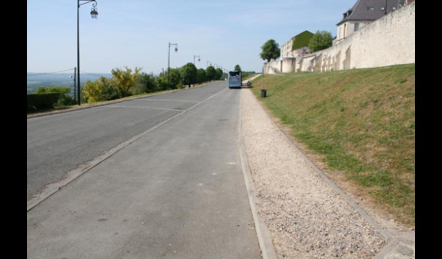 Accès aire 2 Promenade de la Couloire < Laon < Aisne < Picardie