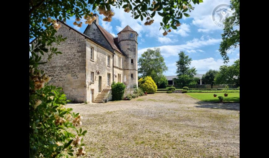 LARGNY SUR AUTOMNE Le Manoir de la Cour