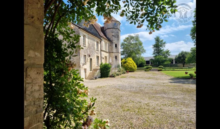 LARGNY SUR AUTOMNE Le Manoir de la Cour