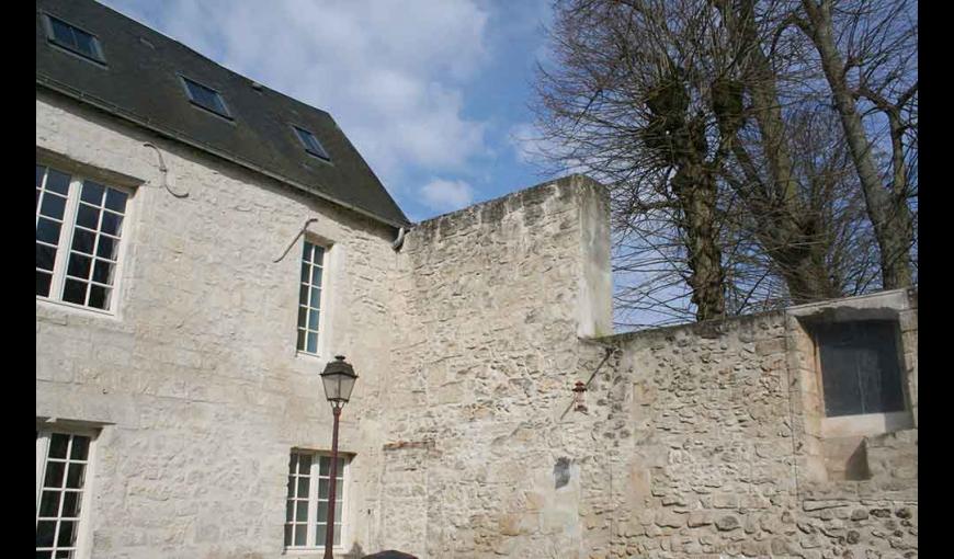 Chambres d'hôtes de la Cité M. Simon III < Laon < Aisne < Hauts-de-France